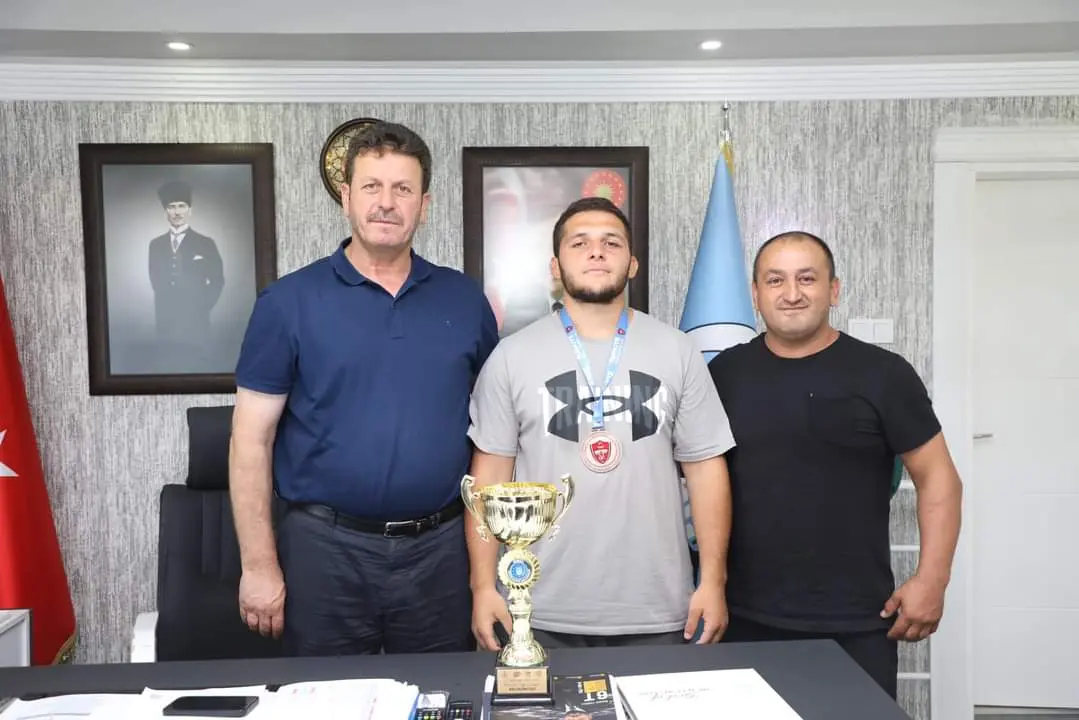 Haber: Usta ve çırağından Başkan Soykan'a ziyaret - Öne Çıkan