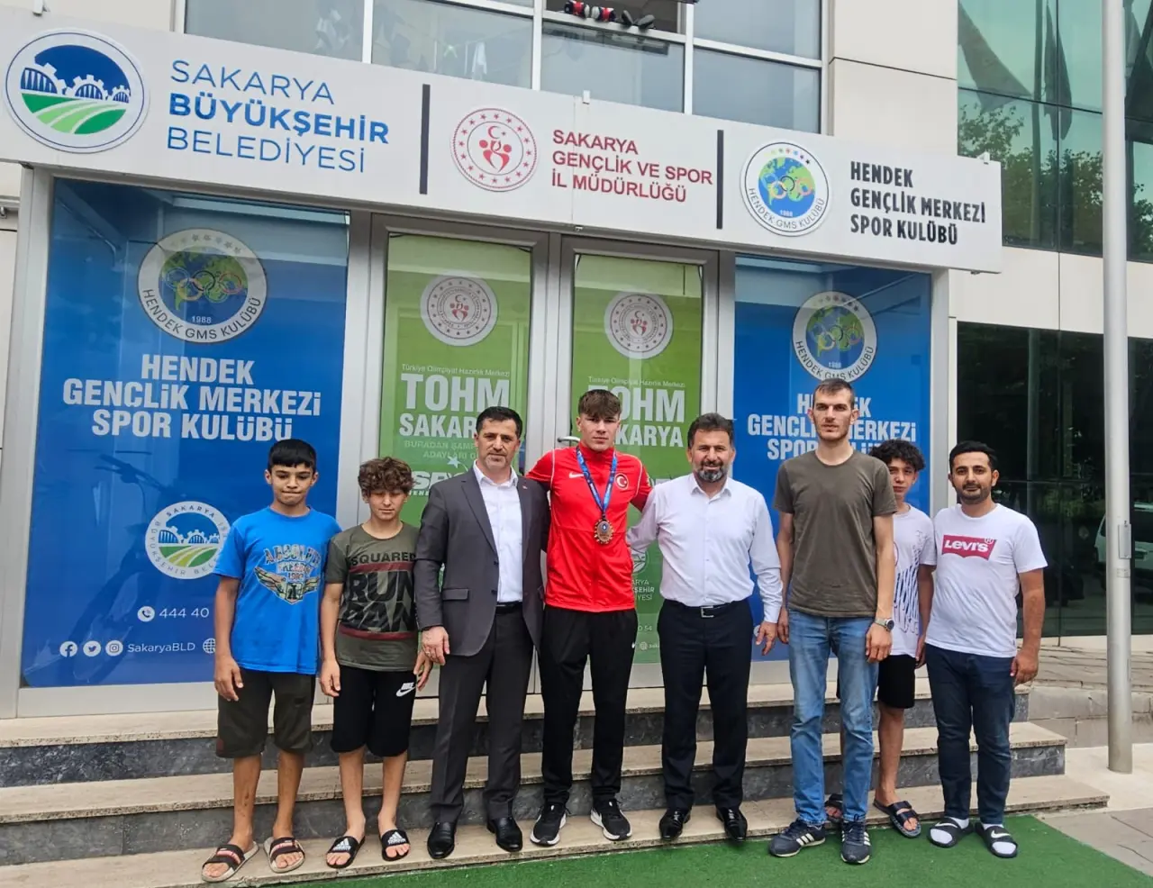Haber: Sofu, Dünya Üçüncüsü Akar'ı ziyaret etti - Öne Çıkan