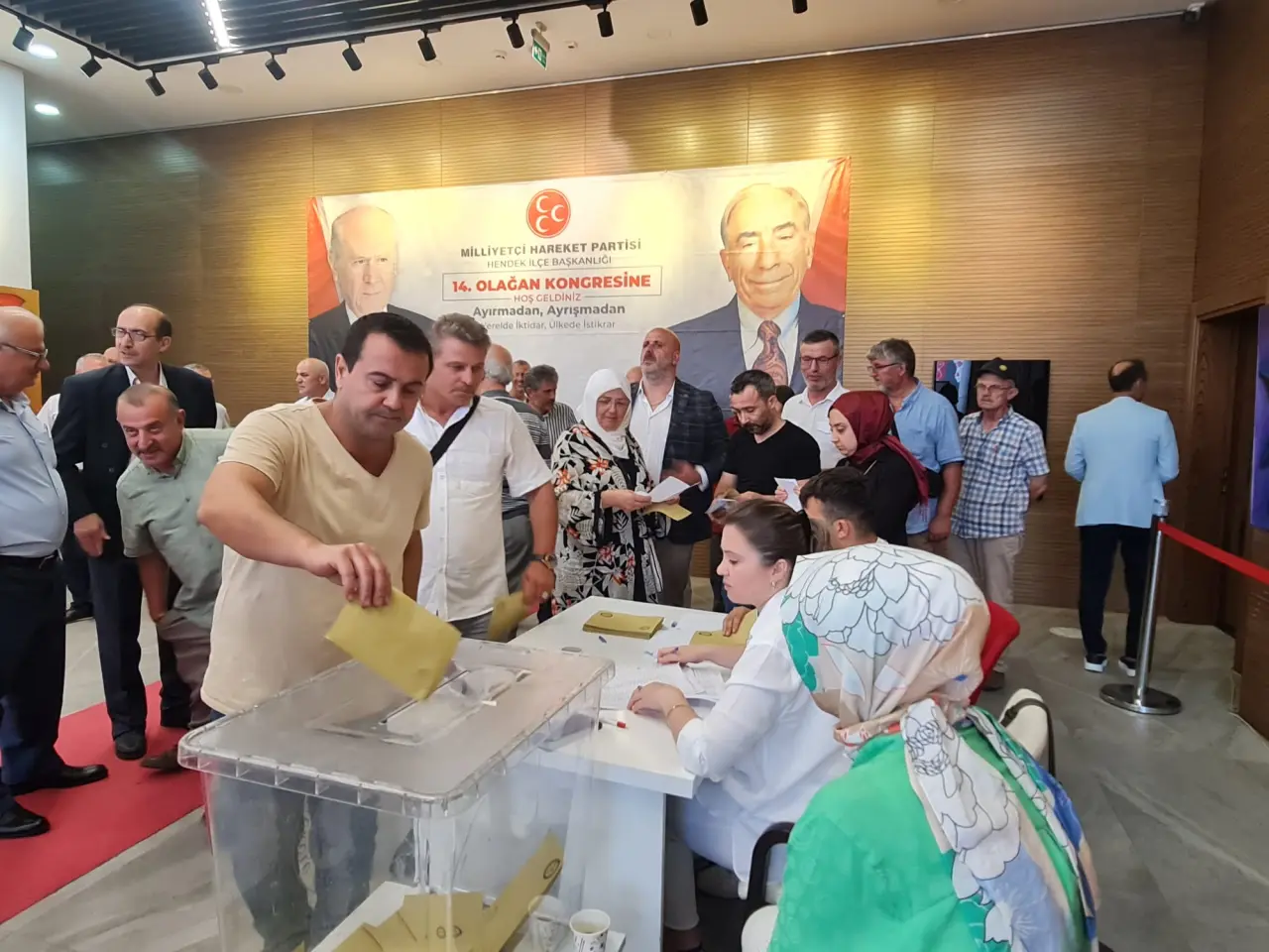 Haber: MHP Hendek’te Namlı Güven Tazeledi - Galeri-9
