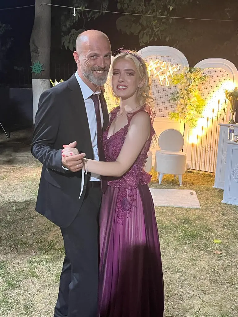 Haber: Selen ile Okan evlilik yolunda ilk adımı attı - Galeri-3