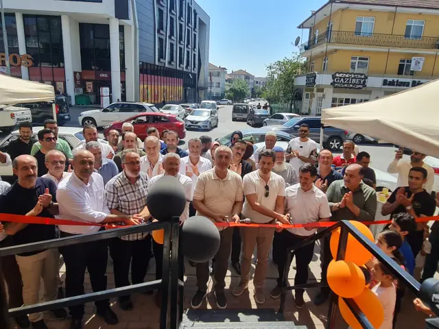 TRN Kuruyemiş Hizmete açıldı