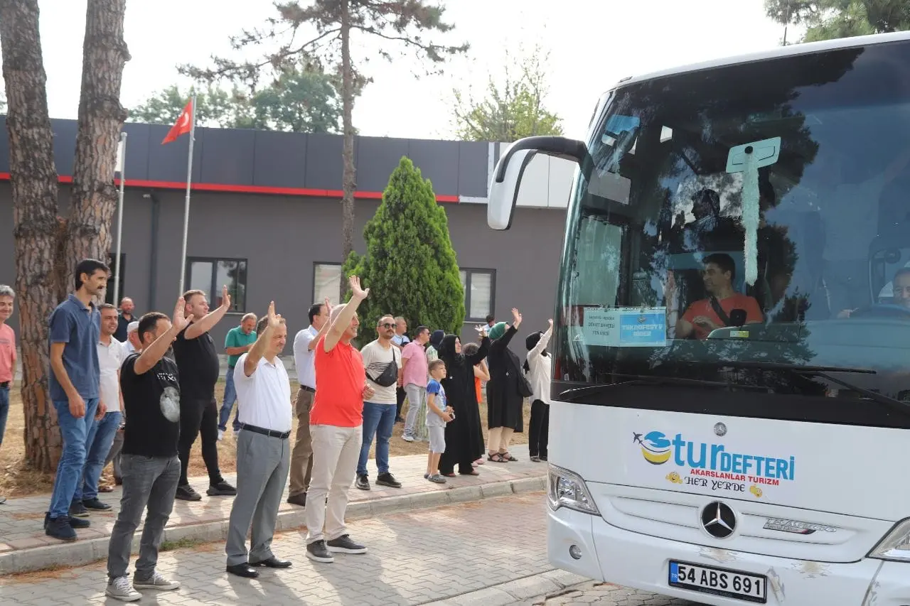 Haber: HENDEK DEVLET BAHÇELİ FEN LİSESİ ÖĞRENCİLERİ TEKNOFEST FUARINA KATILIYOR - Galeri-1