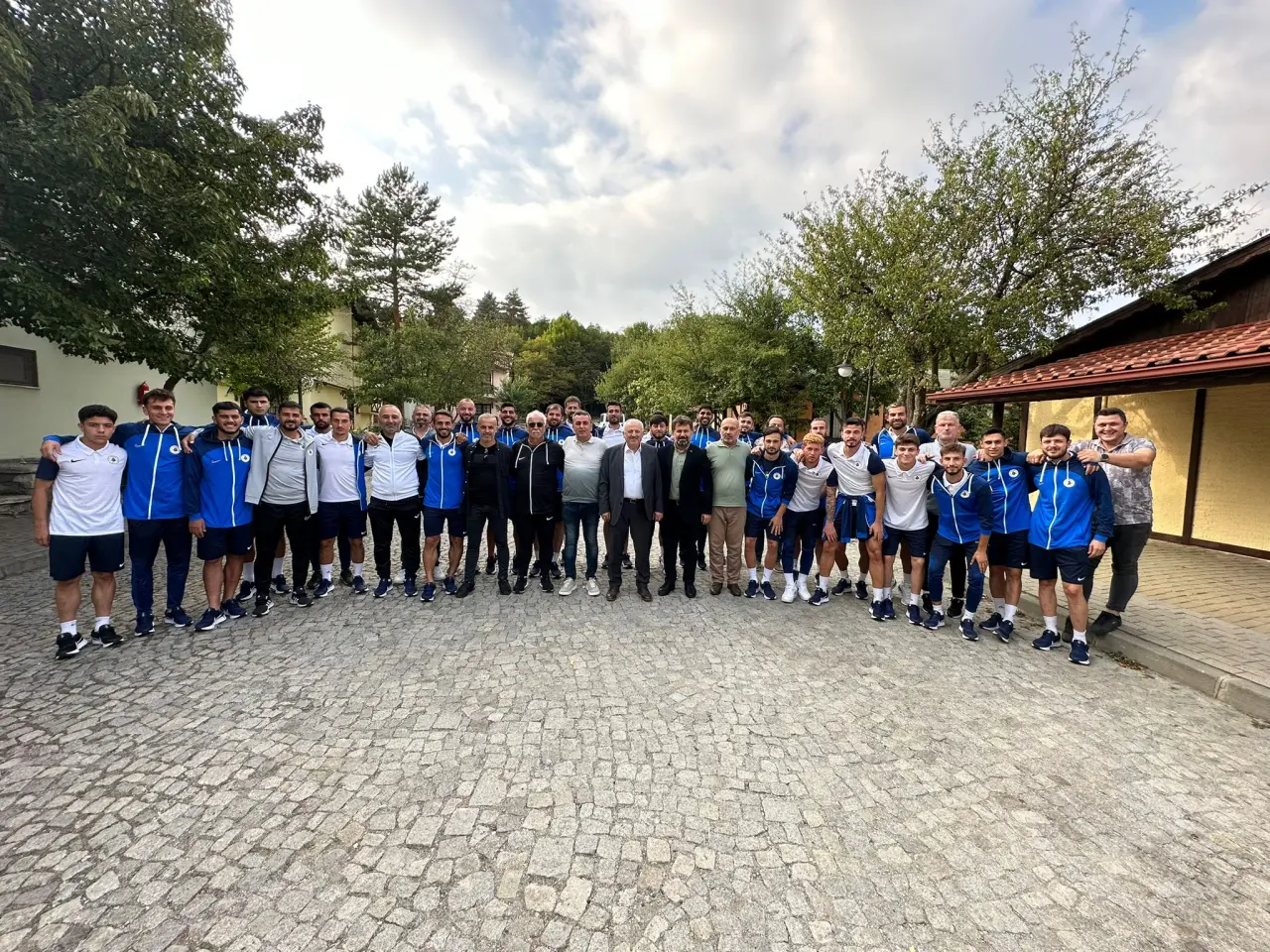 Haber: Hendekspor Hazırlık Maçını Rahat Kazandı - Galeri-1