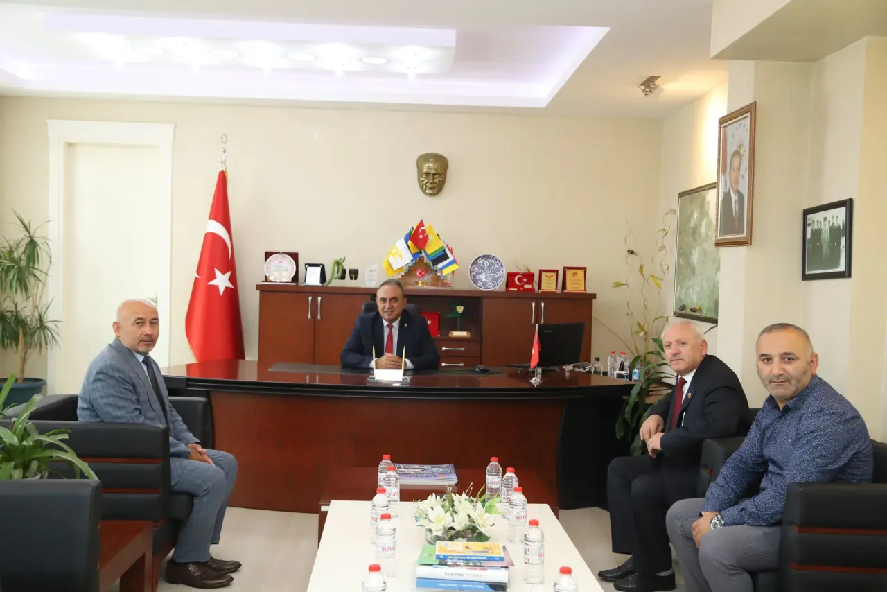 Haber: Hendekspor Başkanı Bahadır, Kaymakam Acır'ı ziyaret etti - Galeri-1
