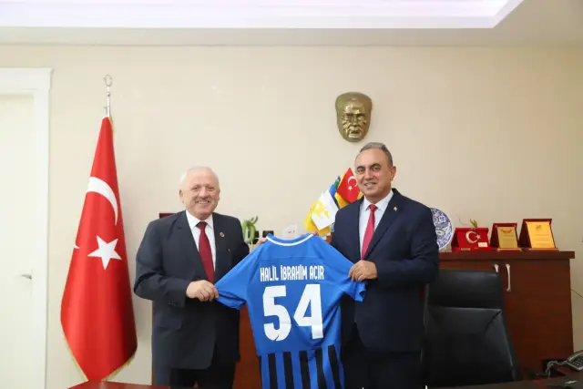 Hendekspor Başkanı Bahadır, Kaymakam Acır'ı ziyaret etti