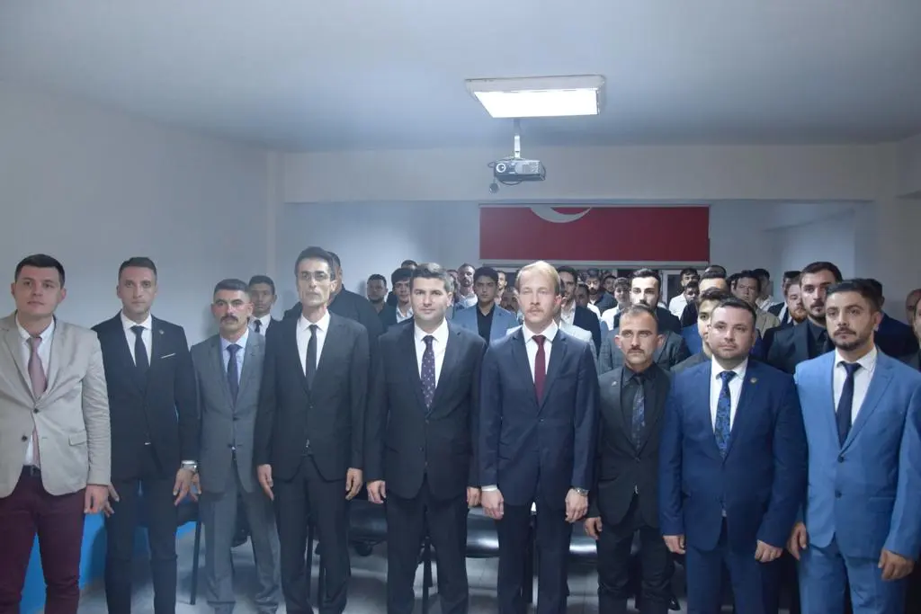 Haber: Ülkü Ocakları İl Başkanlığında Bayrak Değişimi - Galeri-2