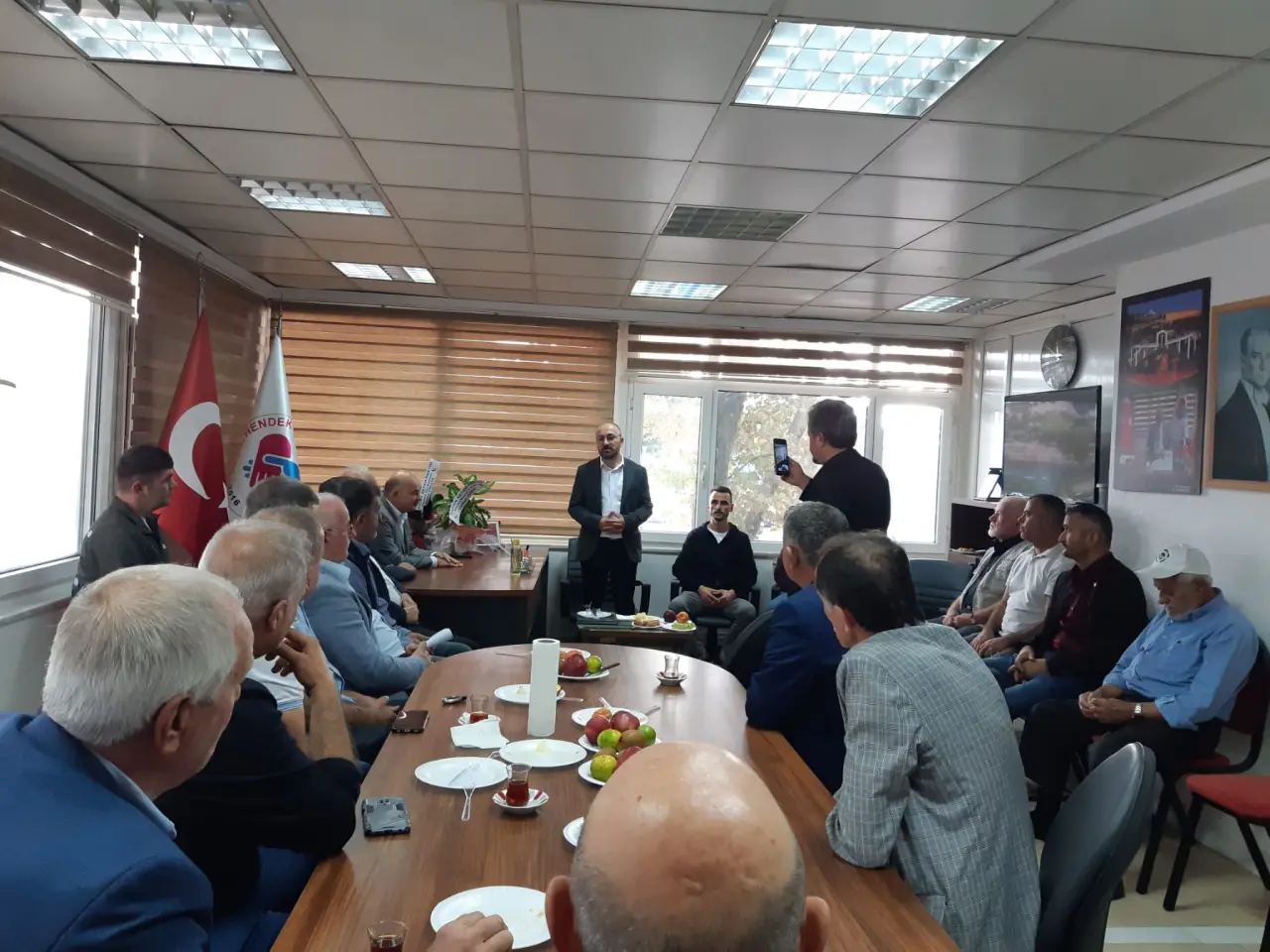 Haber: Özer Muhtarlarla Buluştu - Galeri-1