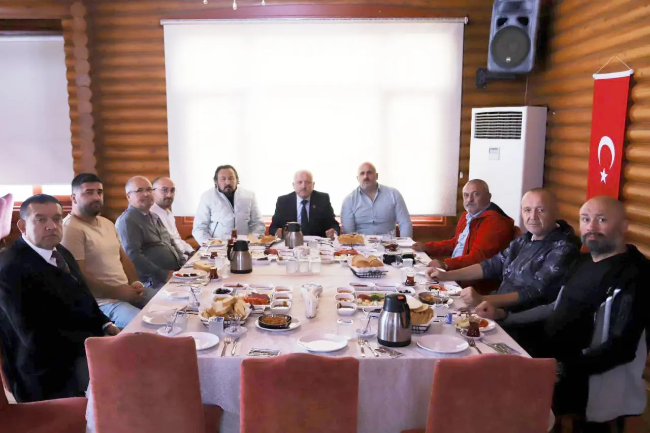 Haber: Bahadır Hendekli Basın Mensupları ile buluştu - Galeri-1