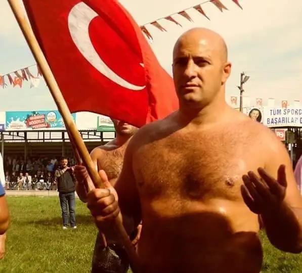 Başpehlivan Ahmet Kavakçı Er Meydanlarına Veda Ediyor