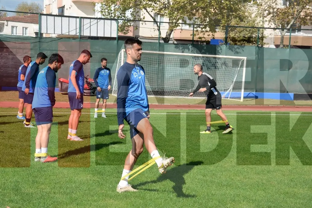Haber: Hendekspor Bandırmaspor Maçı Hazırlıklarını sürdürüyor - Galeri-1