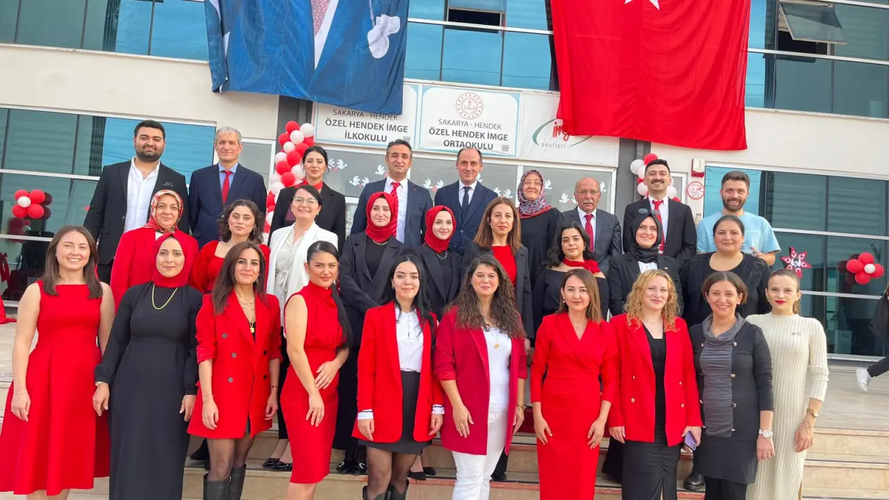 Haber: İMGE OKULLARI MÜDÜRÜ MUHİTTİN MUTLU CUMHURİYET'İN 100. YILI KUTLAMA MESAJI - Galeri-1