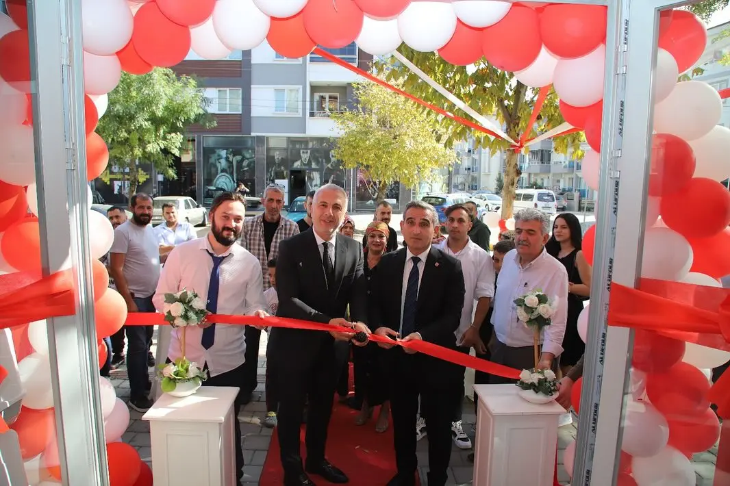 Haber: Yenimahalle Petshop Marketine kavuştu  - Öne Çıkan