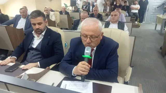 Bahadır’dan siyasiler ve meclis üyelerine jest