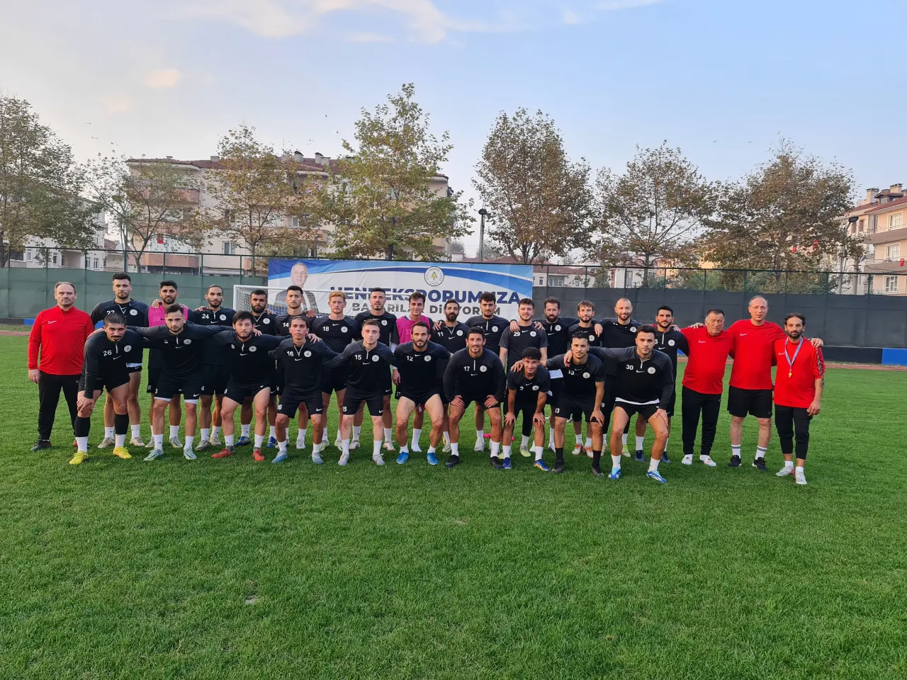Haber: Hendekspor Seyircisine Kavuşuyor Hedef Galibiyet - Öne Çıkan