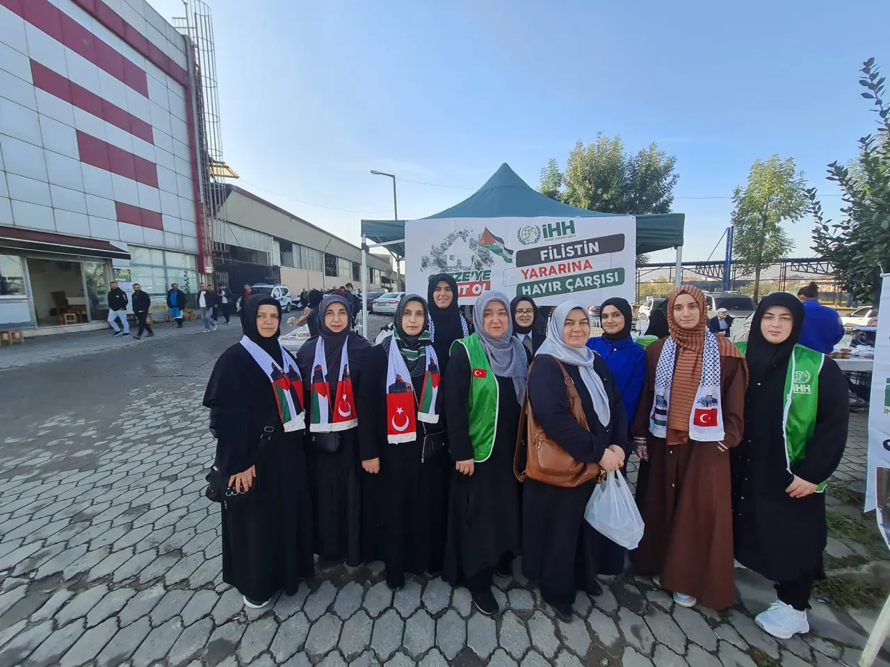 Haber: İHH Hendek Kadın Kolları ile Üniversiteli gençler, Filistin yararına kermes düzenledi - Galeri-1
