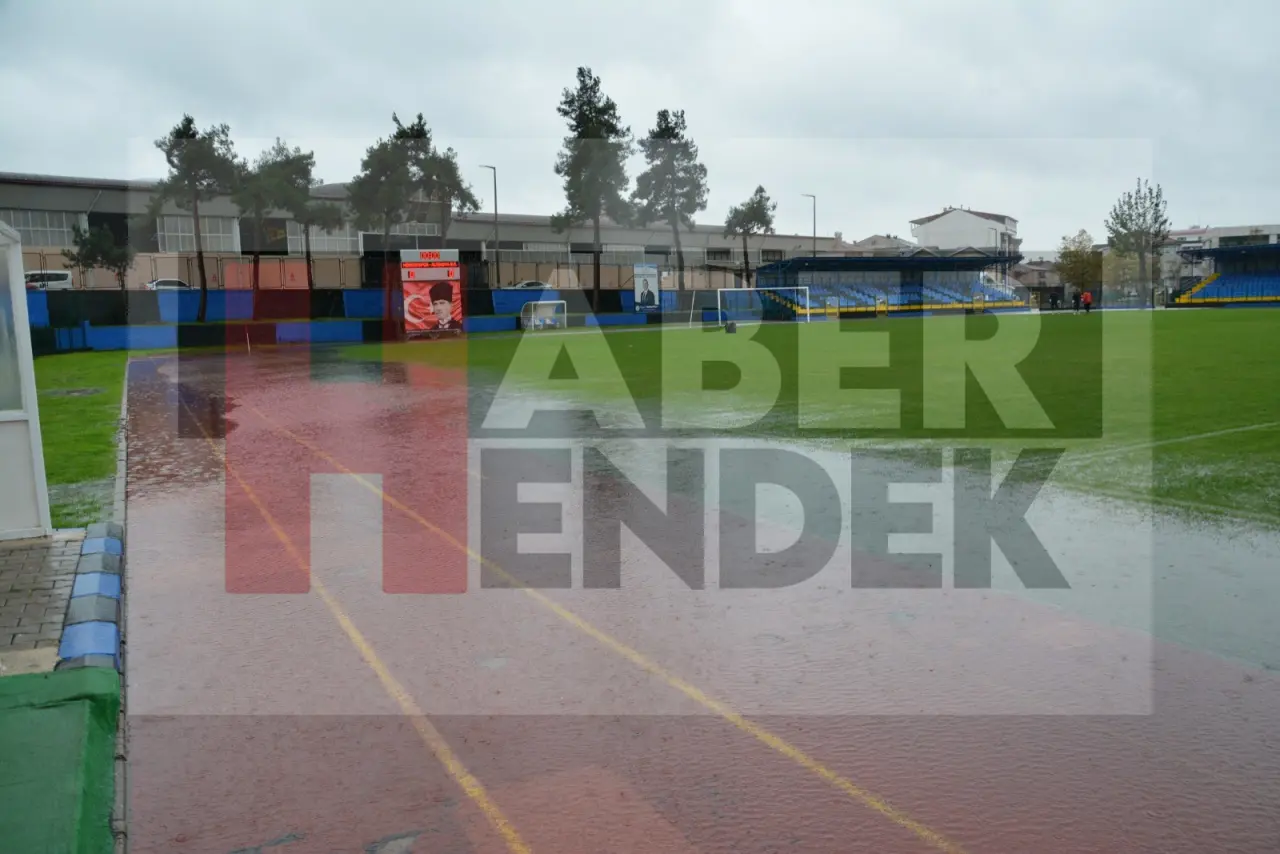 Haber: Hendek maçına yağmur engeli - Galeri-1