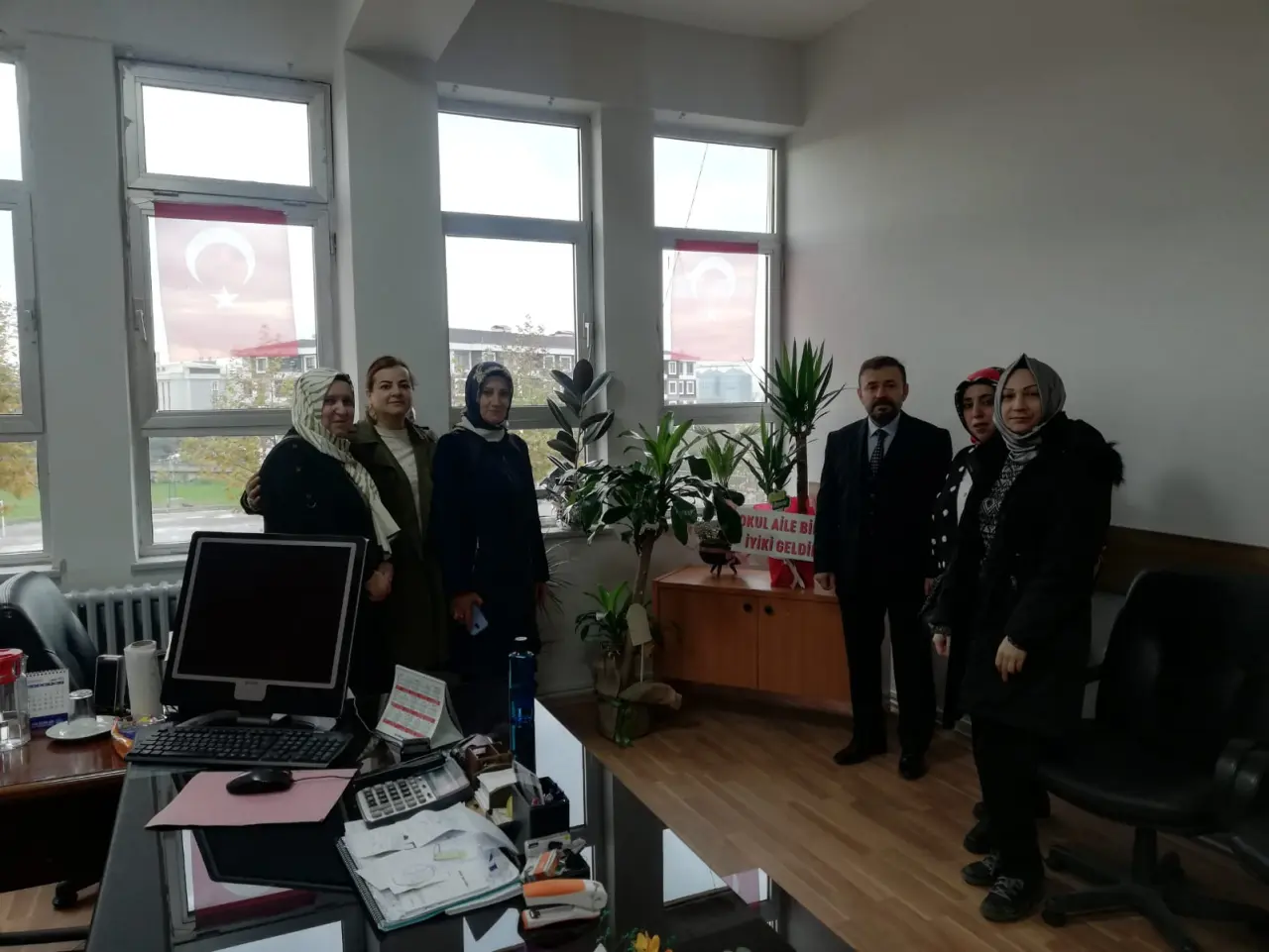 Haber: Gaffar Okkan Ortaokulu Öğretmenler gününü kutladı - Galeri-1