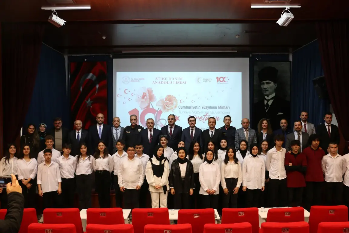 Haber: Öğretmenler Günü Törenle Kutlandı - Öne Çıkan