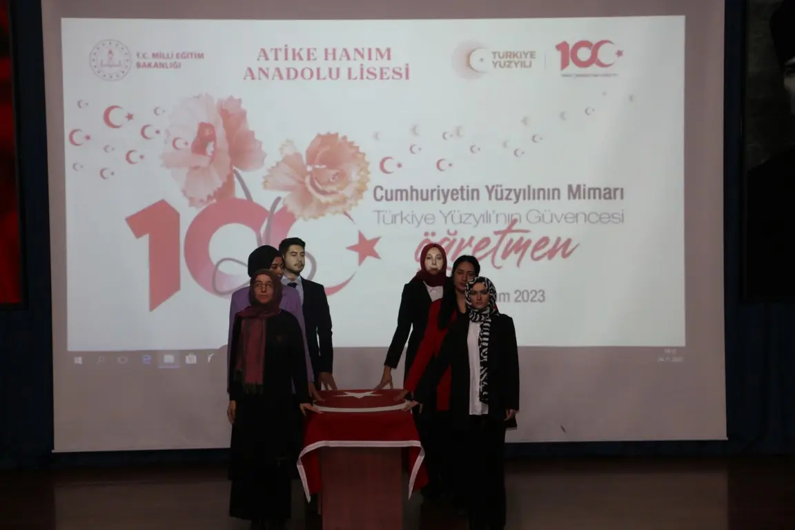 Haber: Öğretmenler Günü Törenle Kutlandı - Galeri-3