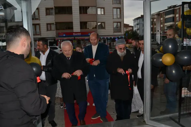 Kotan Ayakkabı Hizmete Açıldı