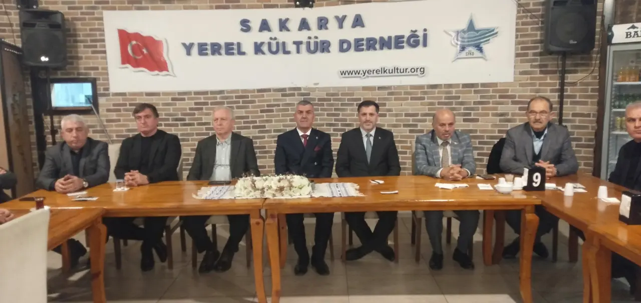 Haber: Başkan Aday Adayı Sofu Sakarya Yerel Kültür Derneğini Ziyaret Etti - Galeri-1