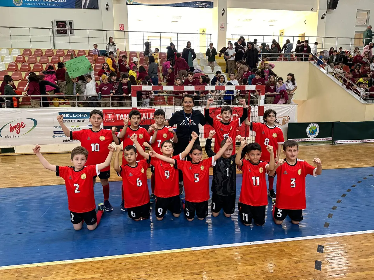 Haber: Hentbolda Cumhuriyet ve Noksel farkı - Galeri-1