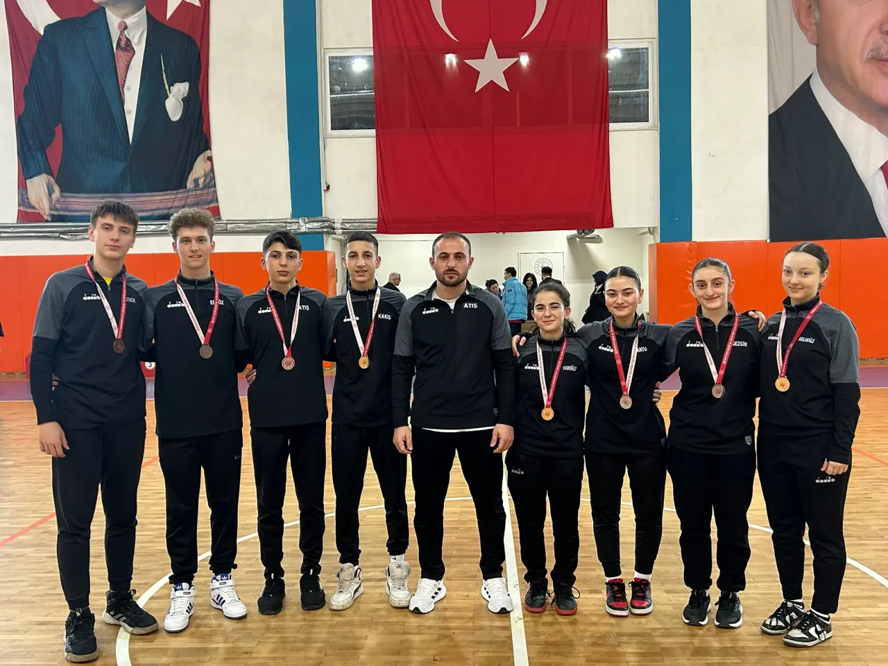Haber: Hendekli Karateciler madalyaya doymuyor - Öne Çıkan