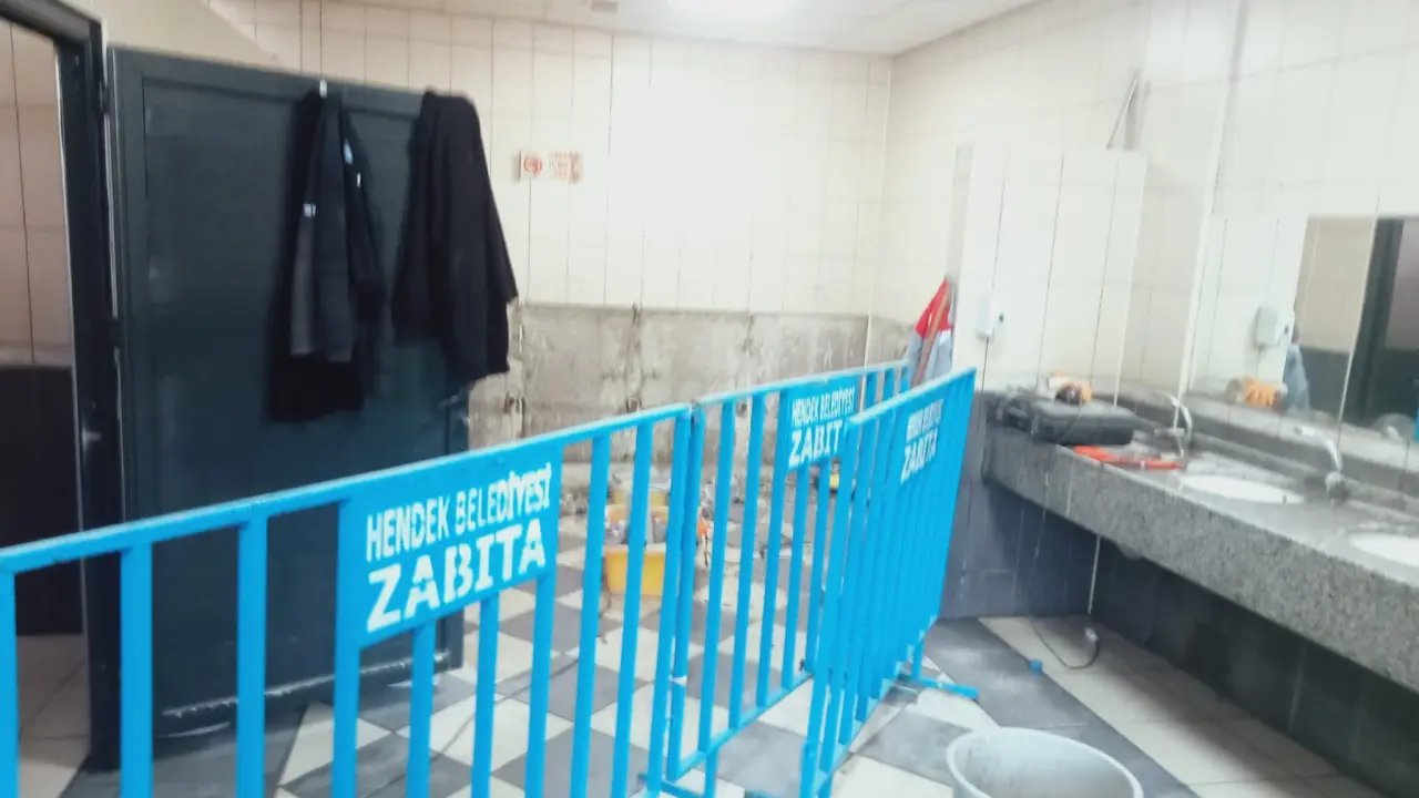 Haber: Ekipler tadilata başladı - Öne Çıkan
