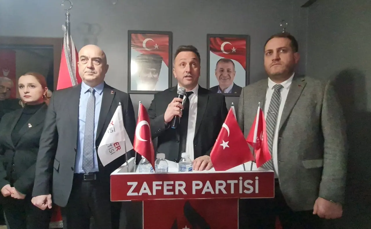 Haber: Beyazkoç, Zafer Parti'den Başkan Adayı oldu - Galeri-4