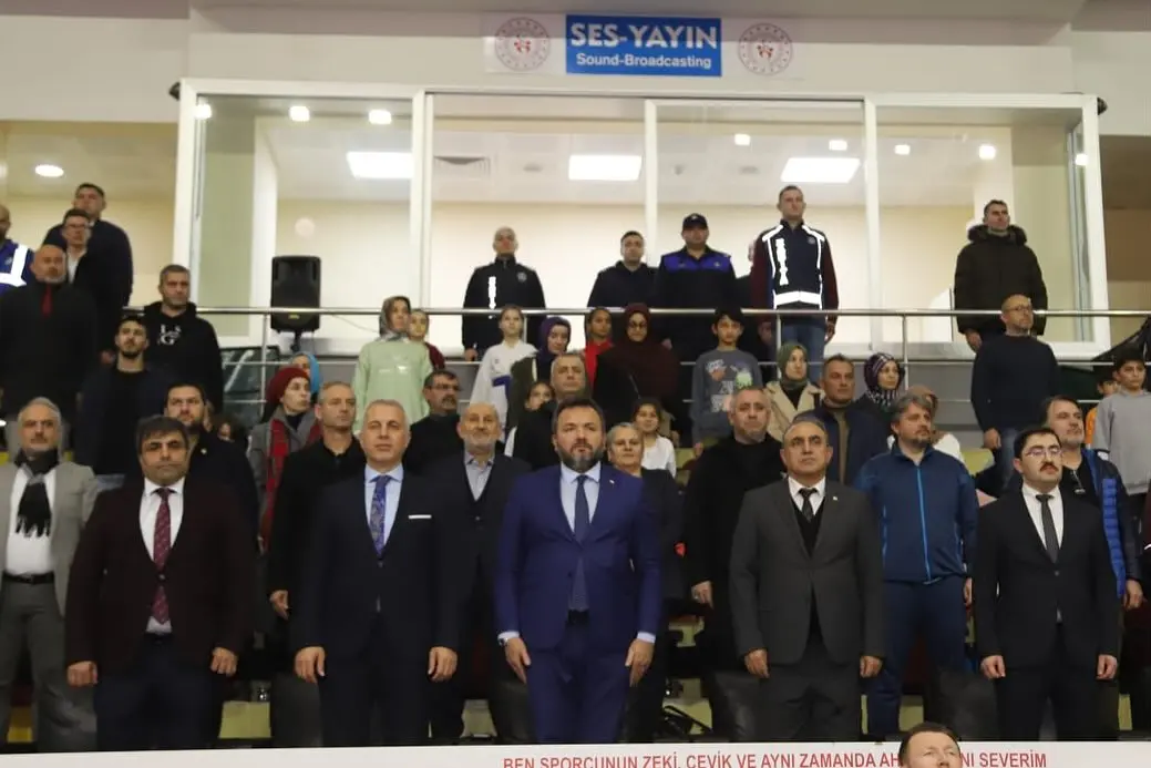 Haber: Şehit Ali Gaffar Okkan İller Arası Karate Turnuvası Hendek’te Yapıldı - Galeri-2
