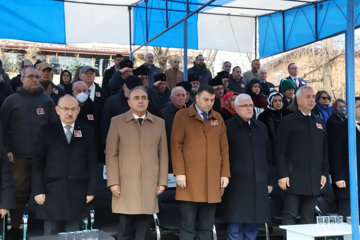 Haber: Şehit Ali Gaffar Okkan Hendek’te Mezarı Başında Anıldı - Galeri-2