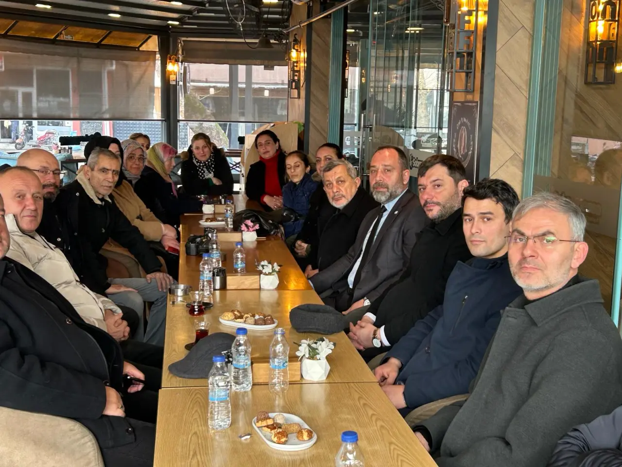 Haber: BAYINDIR BASINLA BULUŞTU - Öne Çıkan