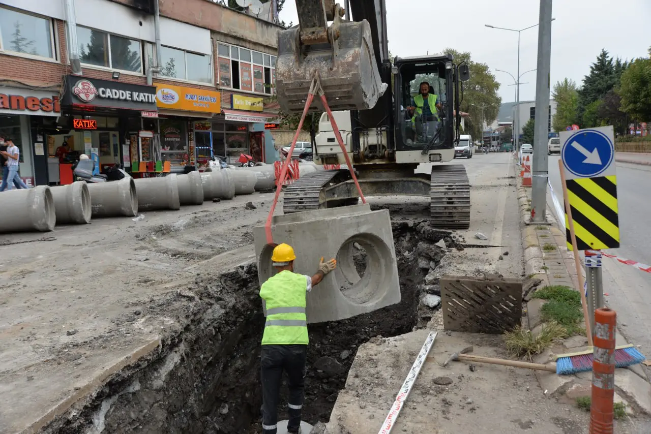 Haber: ALTYAPI YATIRIMLARIYLA YAĞMUR ÇİLE OLMAKTAN ÇIKTI - Galeri-3