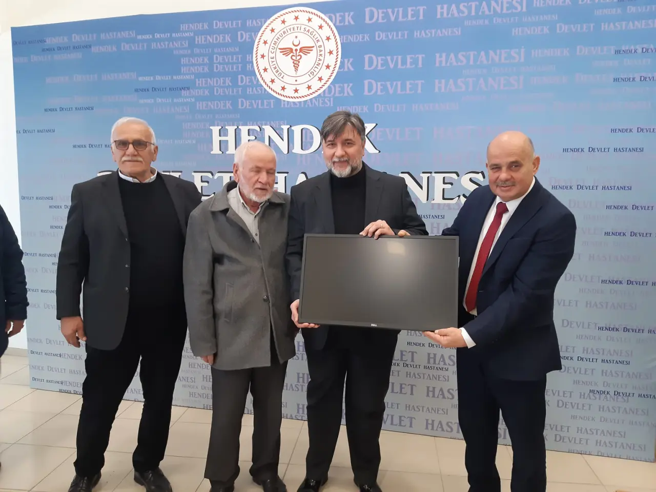 Haber: Muhtarlardan Hastaneye Monitör - Galeri-1