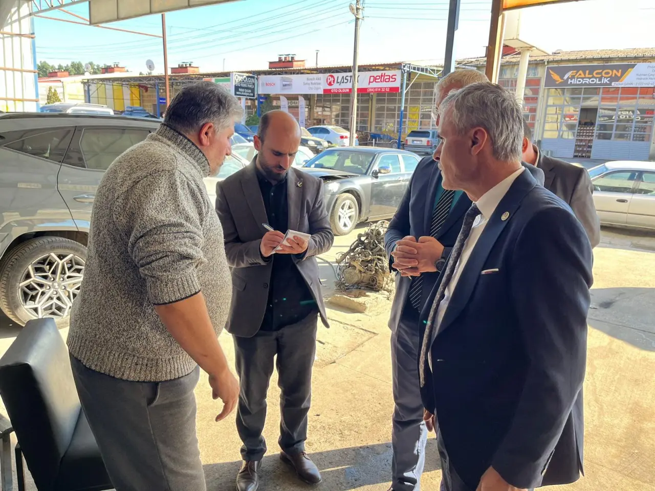 Haber: Ayvaz Oto Sanayi Esnaflarını Ziyaret Etti - Galeri-6