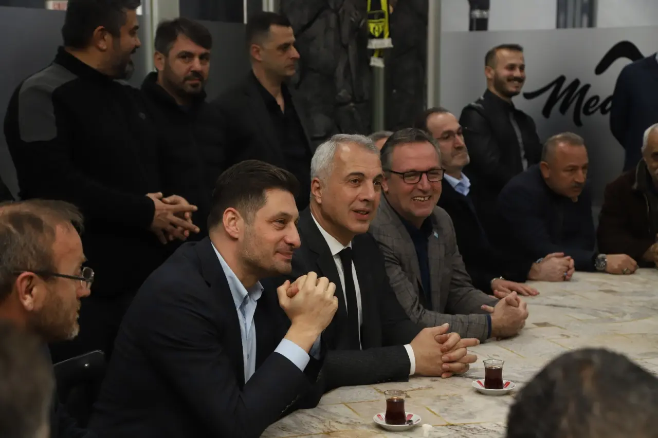 Haber: Babaoğlu, Seçim irtibat bürolarında coşkuyla karşılandı - Galeri-7