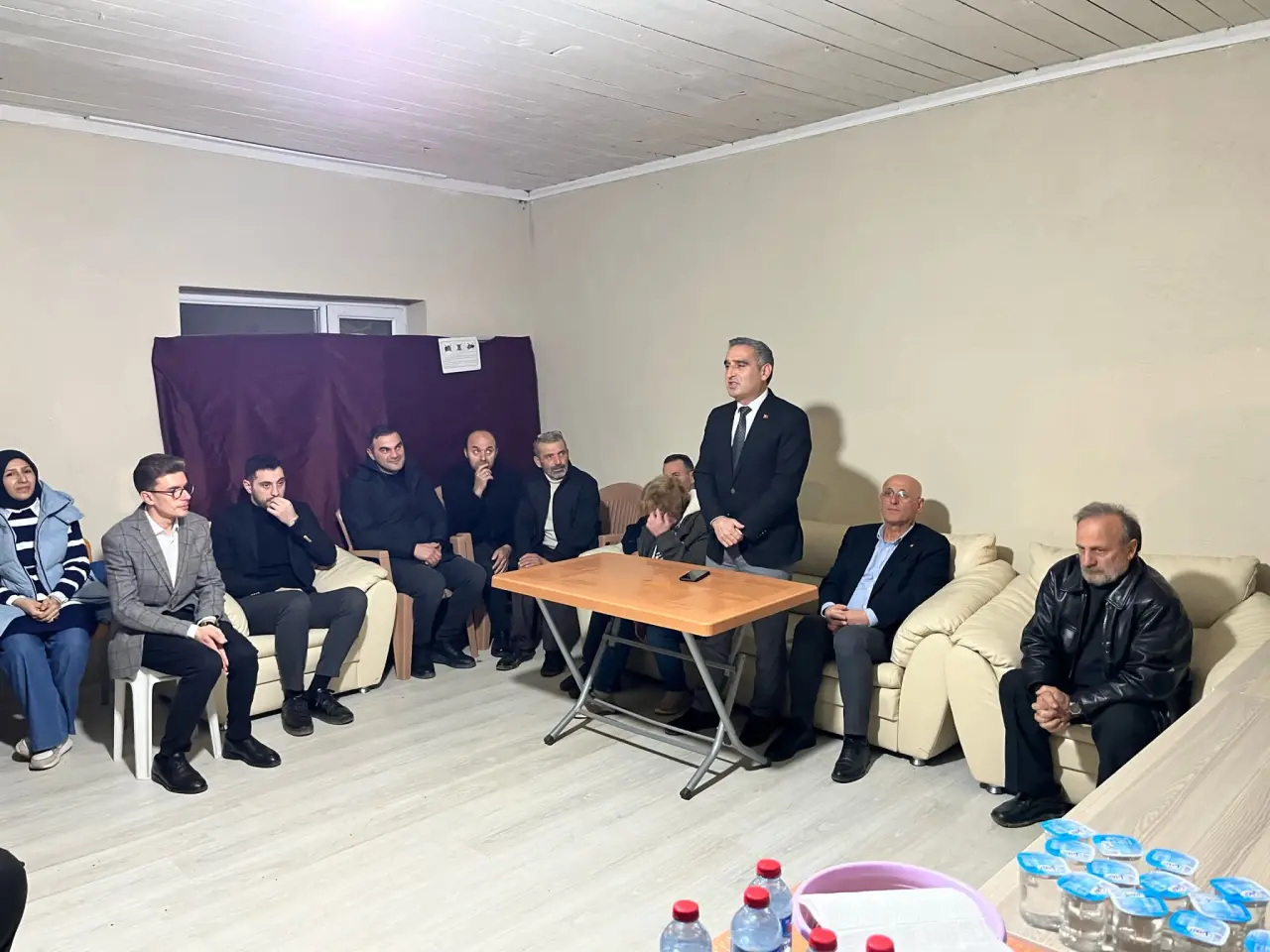 Haber: Bayraktar Hüseyinşeyh mahallesinde - Galeri-1
