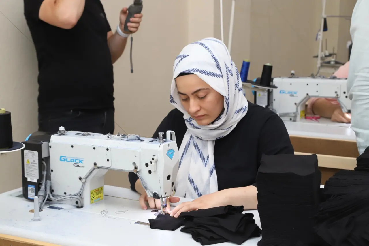 Haber: HENDEK BELEDİYESİ BEL-İŞ MERKEZİ'NDEN 10 BİN 764 VATANDAŞ İŞE YÖNLENDİRİLDİ - Galeri-1
