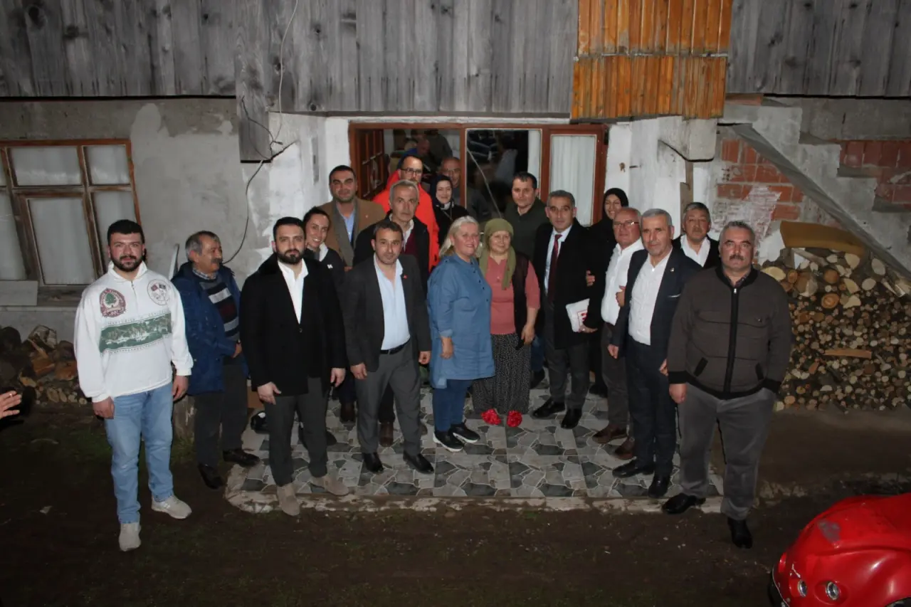 Haber: Başkan Adayı Nihat Bayraktar Dikmen'e çıktı - Galeri-4