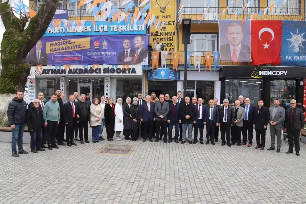 Haber: CUMHUR İTTİFAKI ETLE TIRNAK GİBİDİR - Öne Çıkan