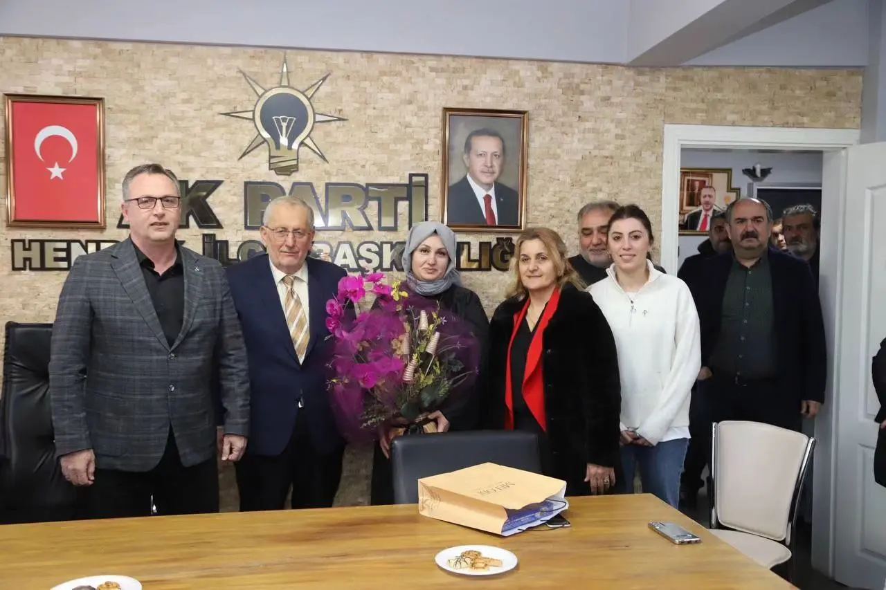 Haber: CUMHUR İTTİFAKI ETLE TIRNAK GİBİDİR - Galeri-1