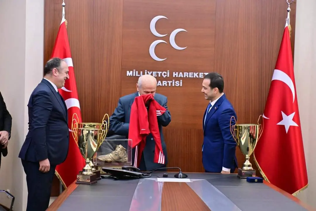 Haber: EROĞLU'NDAN BAHÇELİ'YE ZİYARET - Galeri-1