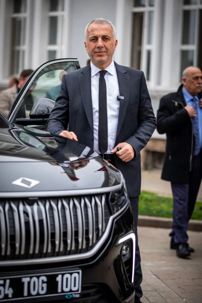 Haber: HENDEK BELEDİYESİ, YERLİ OTOMOBİL TOGG’U FİLOSUNA KATTI - Galeri-1