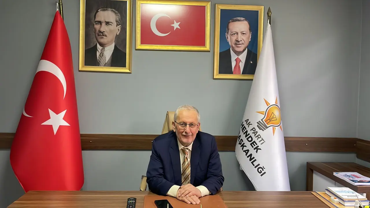 Haber: AK Parti İlçe Başkanı Adem Öz'ün ekibi belli oldu - Öne Çıkan