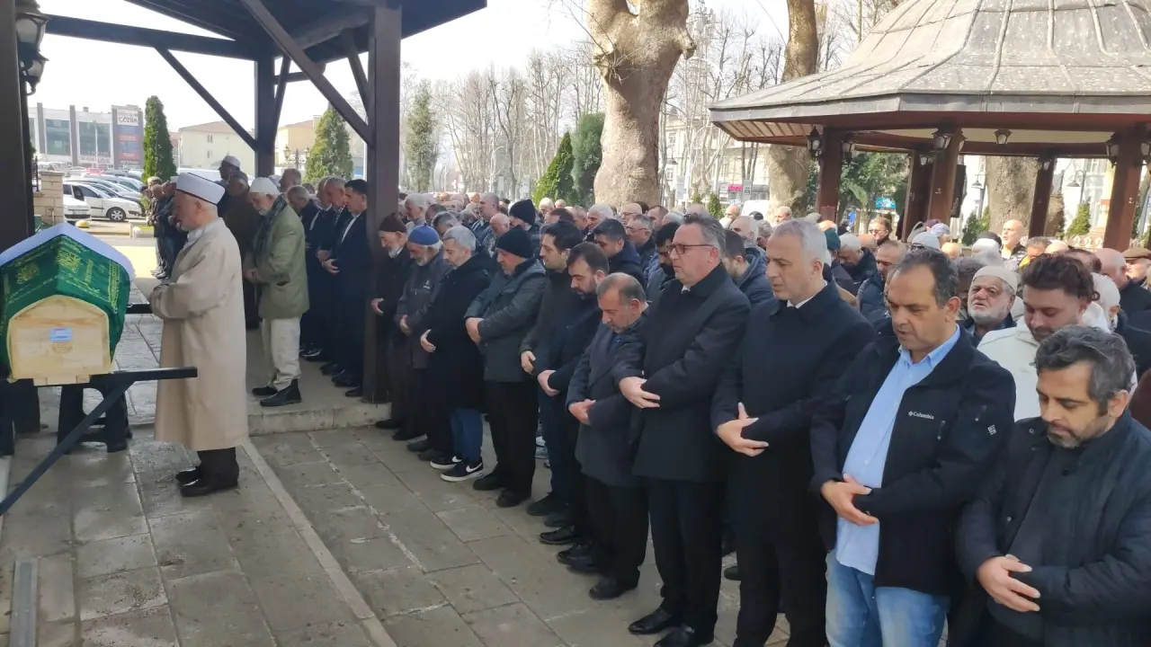 Haber: Süleyman Aygüneş Dualarla Son Yolculuğuna Uğurlandı - Öne Çıkan