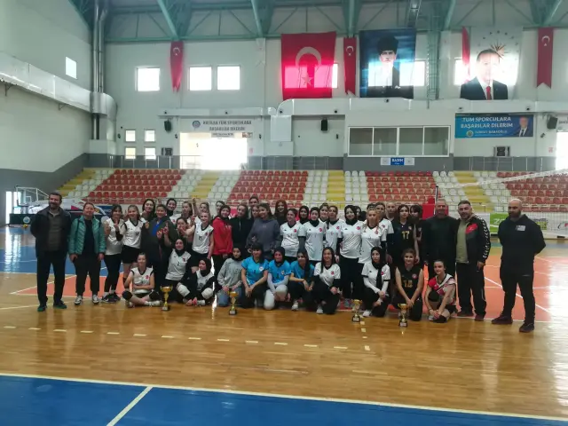 Genç Kızlar Voleybol şampiyonu belli oldu
