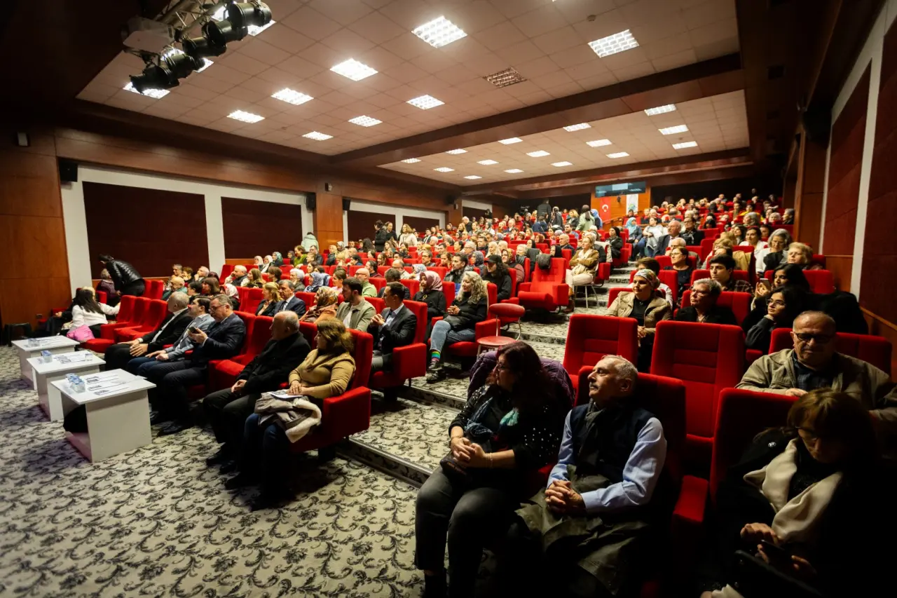 Haber: HENDEK TSM TOPLULUĞU PERFORMANSIYLA MEST ETTİ - Galeri-3