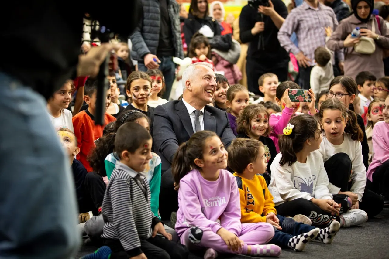 Haber: HENDEK’TE GÜN ÇOCUKLARIN GÜNÜYDÜ - Öne Çıkan