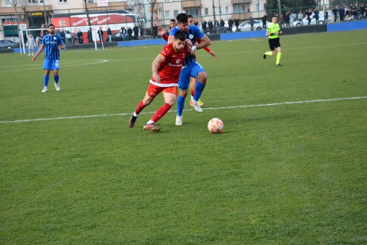 Haber: Sakarya derbisinde kazanan Karasuspor  - Öne Çıkan