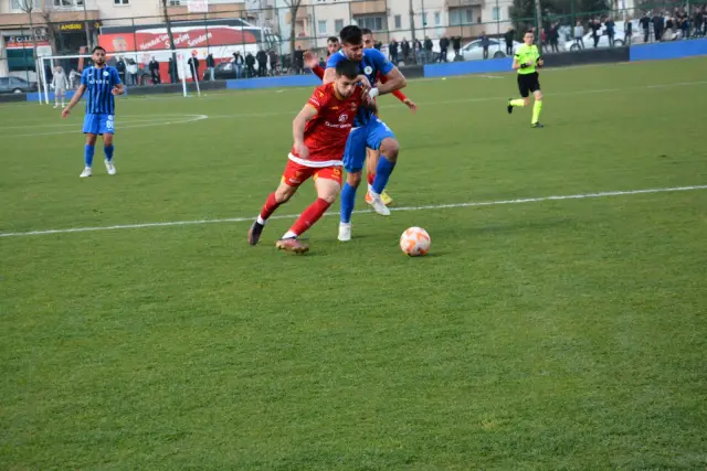 Sakarya derbisinde kazanan Karasuspor 